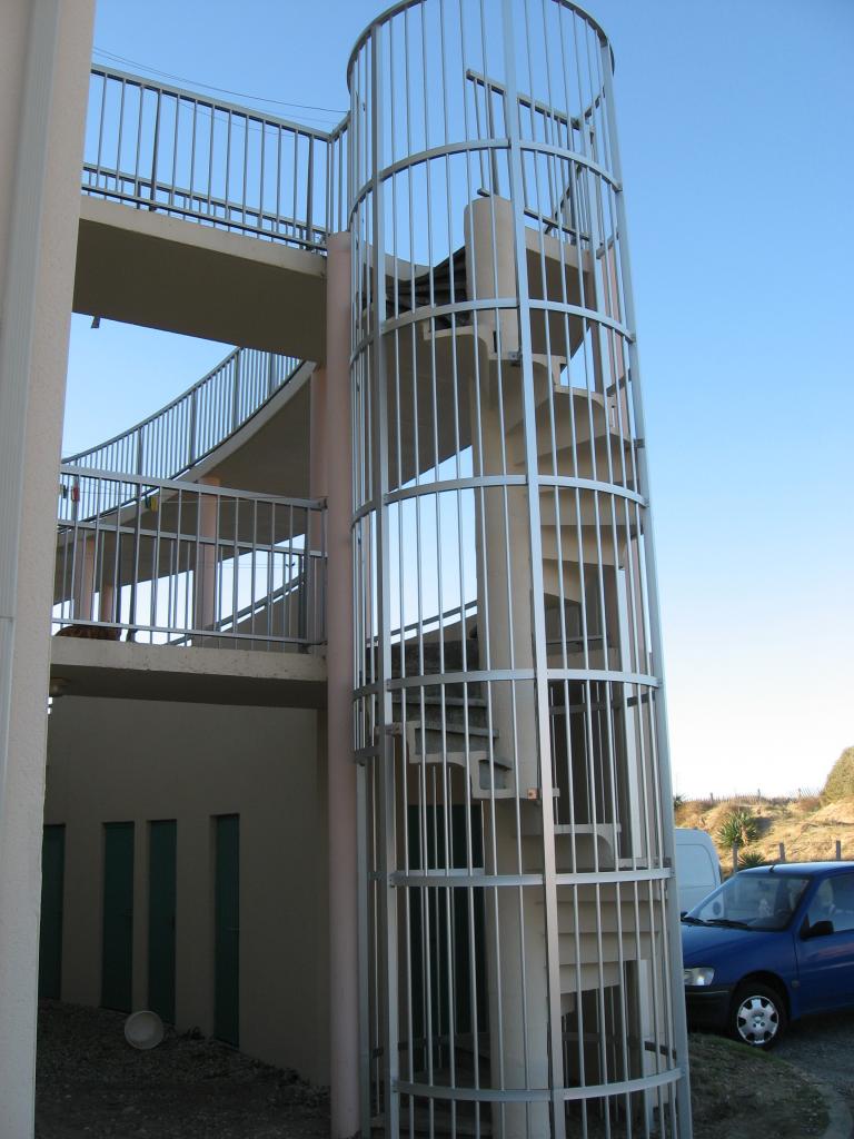 cage escalier en alu